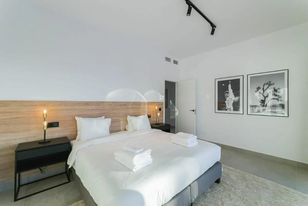 Villa Vega Luxury Living Premium Features Gym Jacuzzi Marbella