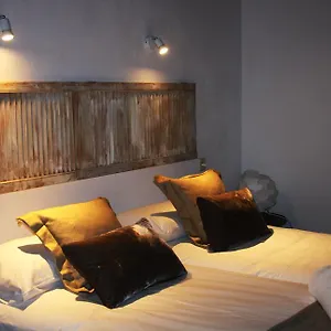  Nocleg ze śniadaniem Tribeca Boutique