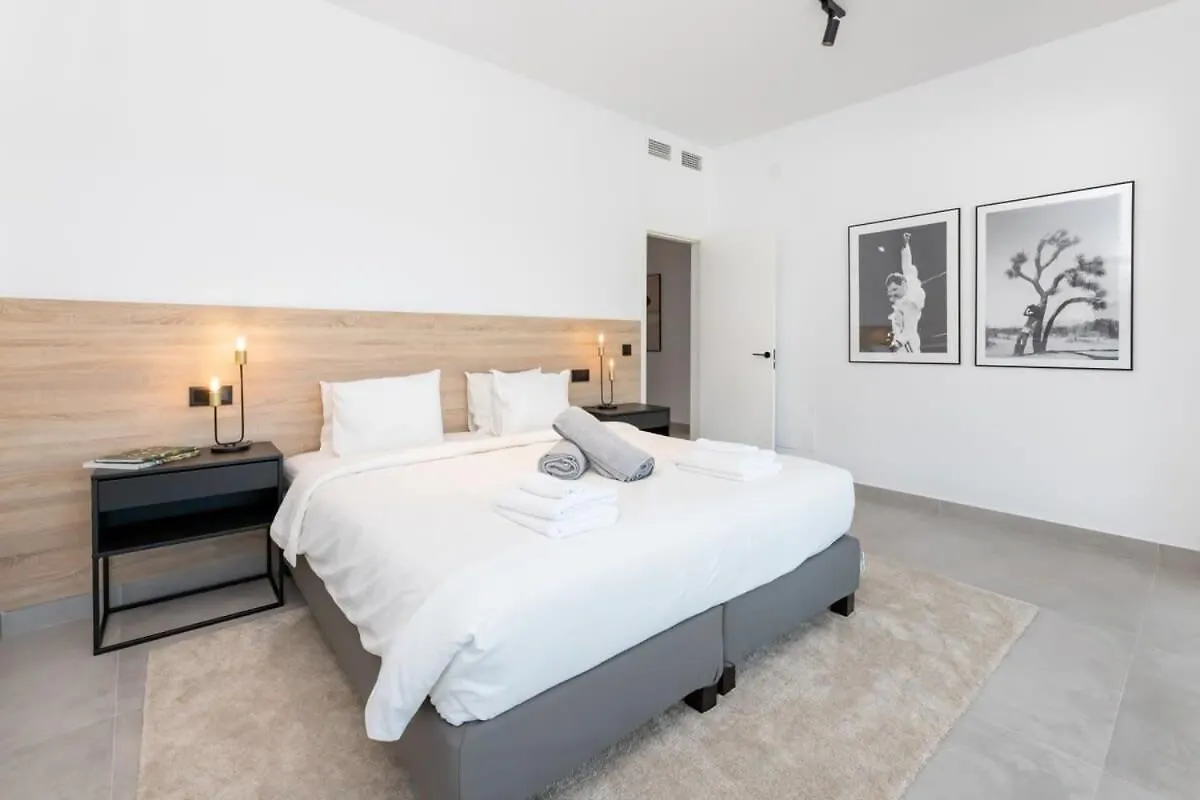 Villa Vega Luxury Living Premium Features Gym Jacuzzi Marbella