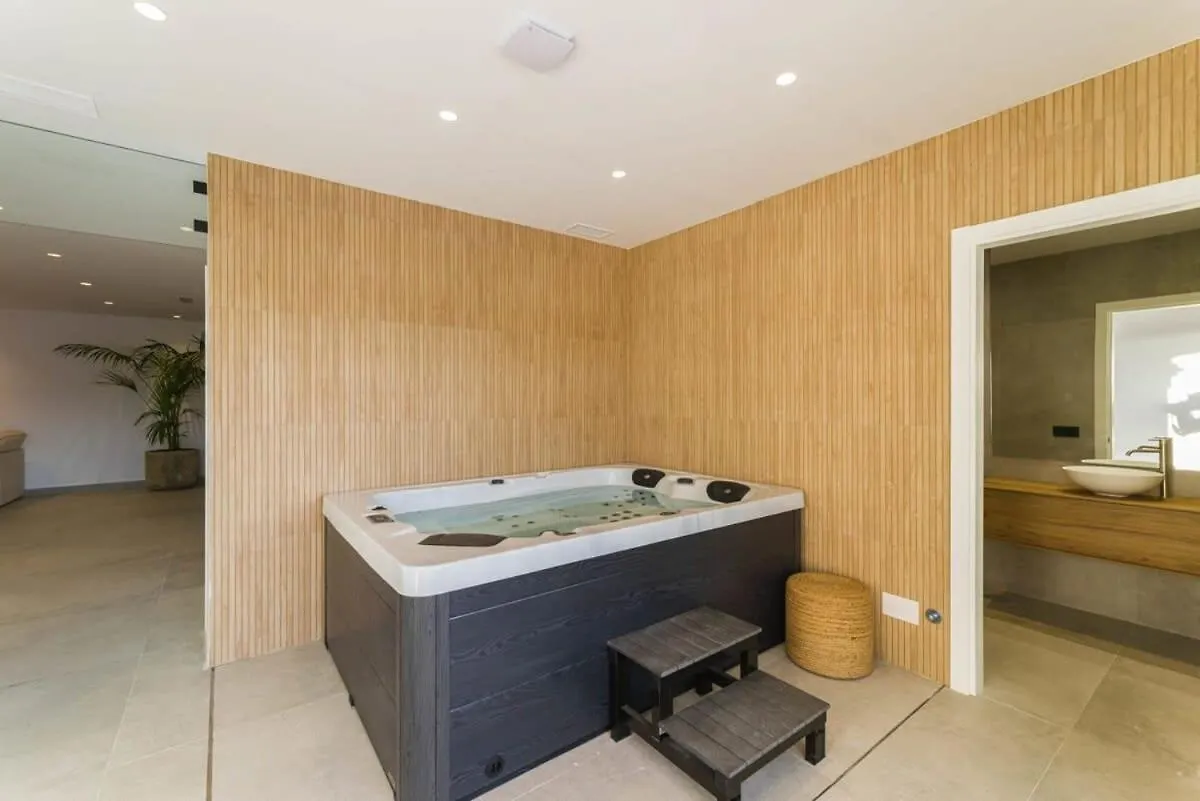 Villa Vega Luxury Living Premium Features Gym Jacuzzi Marbella 0*,