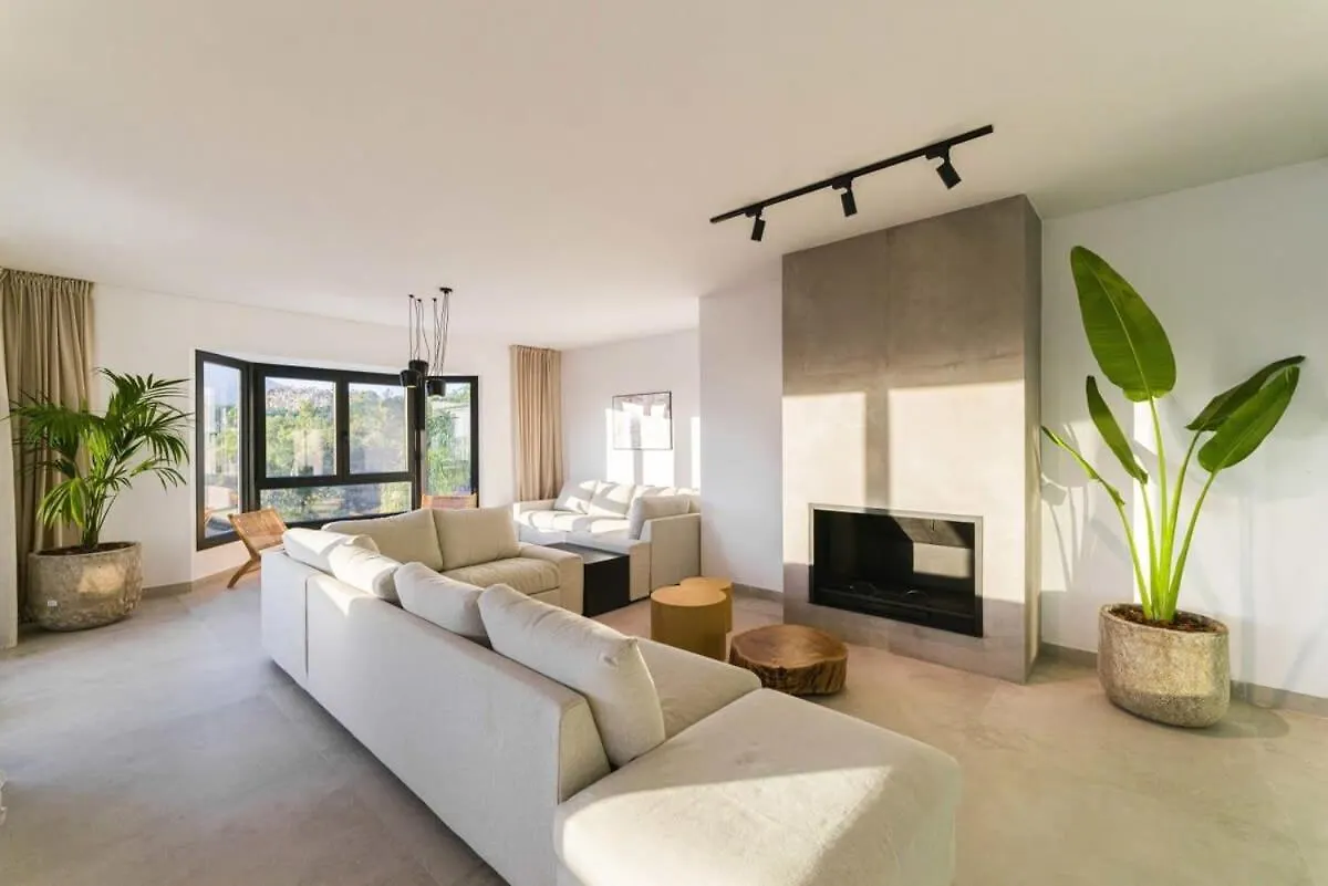 Villa Vega Luxury Living Premium Features Gym Jacuzzi Marbella