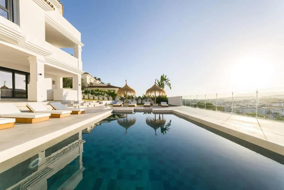 Villa Vega Luxury Living Premium Features Gym Jacuzzi Marbella