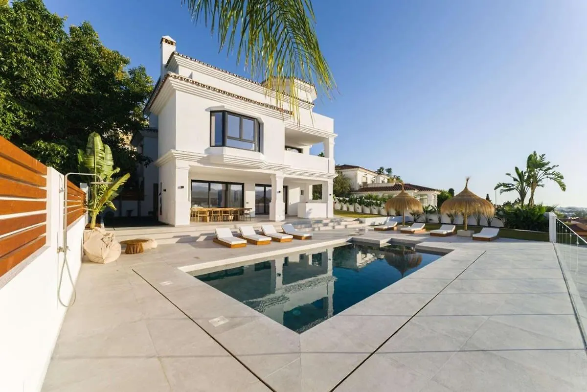 Villa Vega Luxury Living Premium Features Gym Jacuzzi Marbella