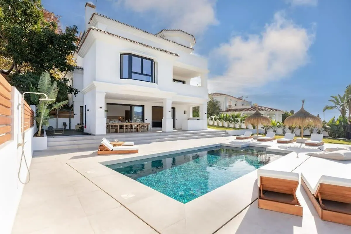 Villa Vega Luxury Living Premium Features Gym Jacuzzi Marbella